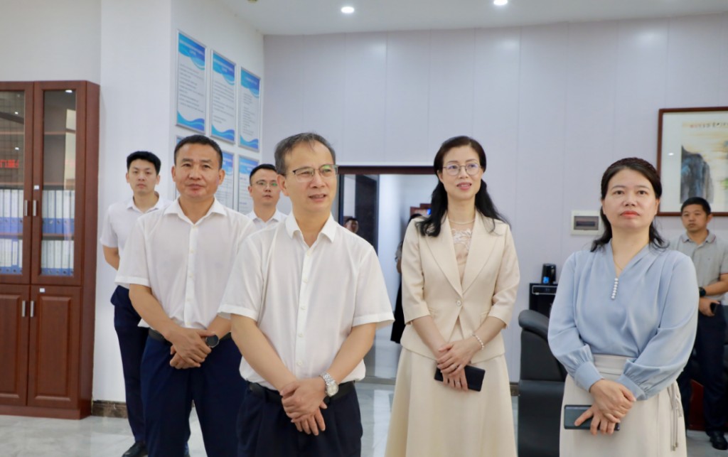 吴曙光在市民政局调研提案办理工作：突出前瞻性谋划，让更多好建议转化为暖民心惠民生有效举措