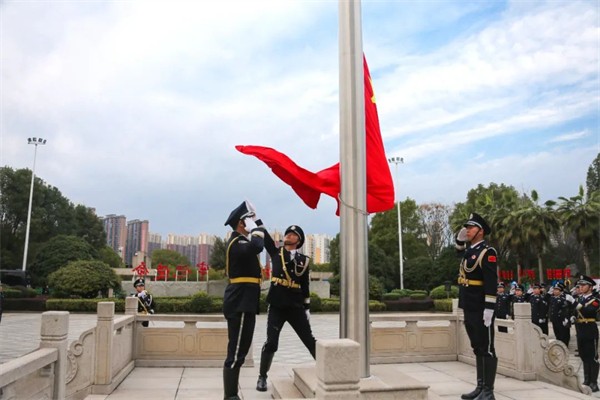 衡阳市公安局举行新春升国旗仪式3