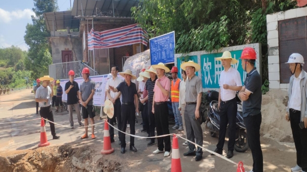 何华榕调研指导各县市区专项审计工作
