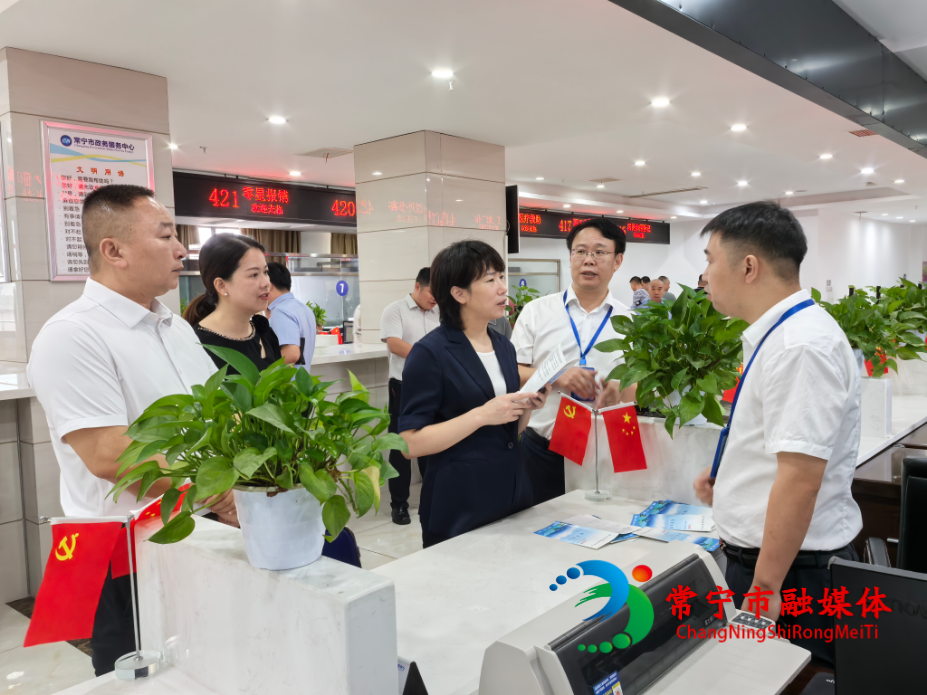 [常宁市] 邓艳红到市数据局、市市场监管局调研营商环境工作
