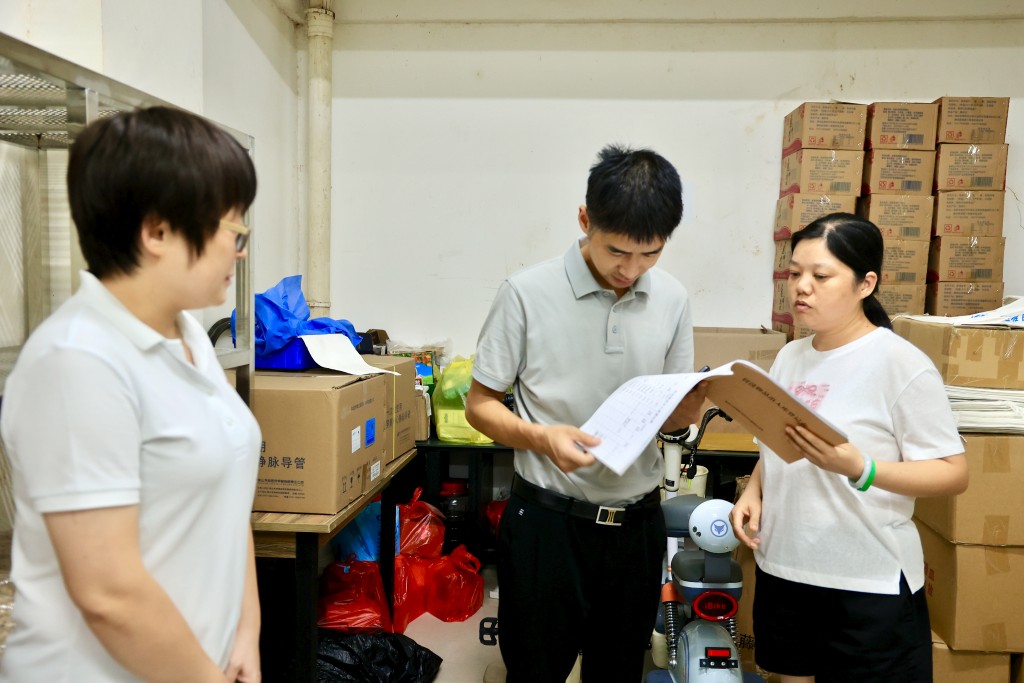驻局纪检监察组到市市场监管综合行政执法支队督导检查案件线索处置及涉案财物保管情况