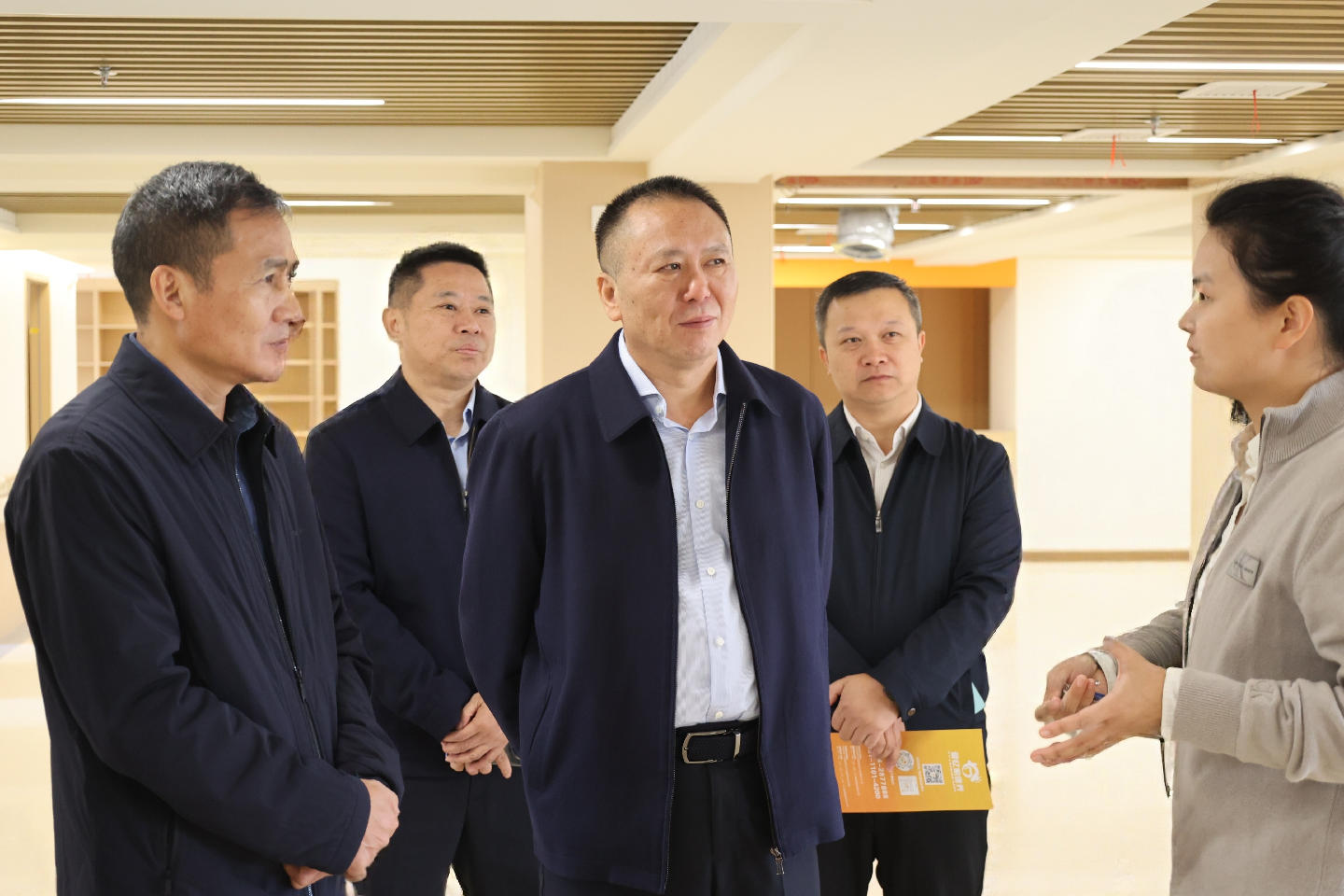 曾建华调研养老服务工作