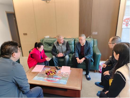 郭松青赴雁峰区调研2025年全国1%人口抽样调查入户登记工作