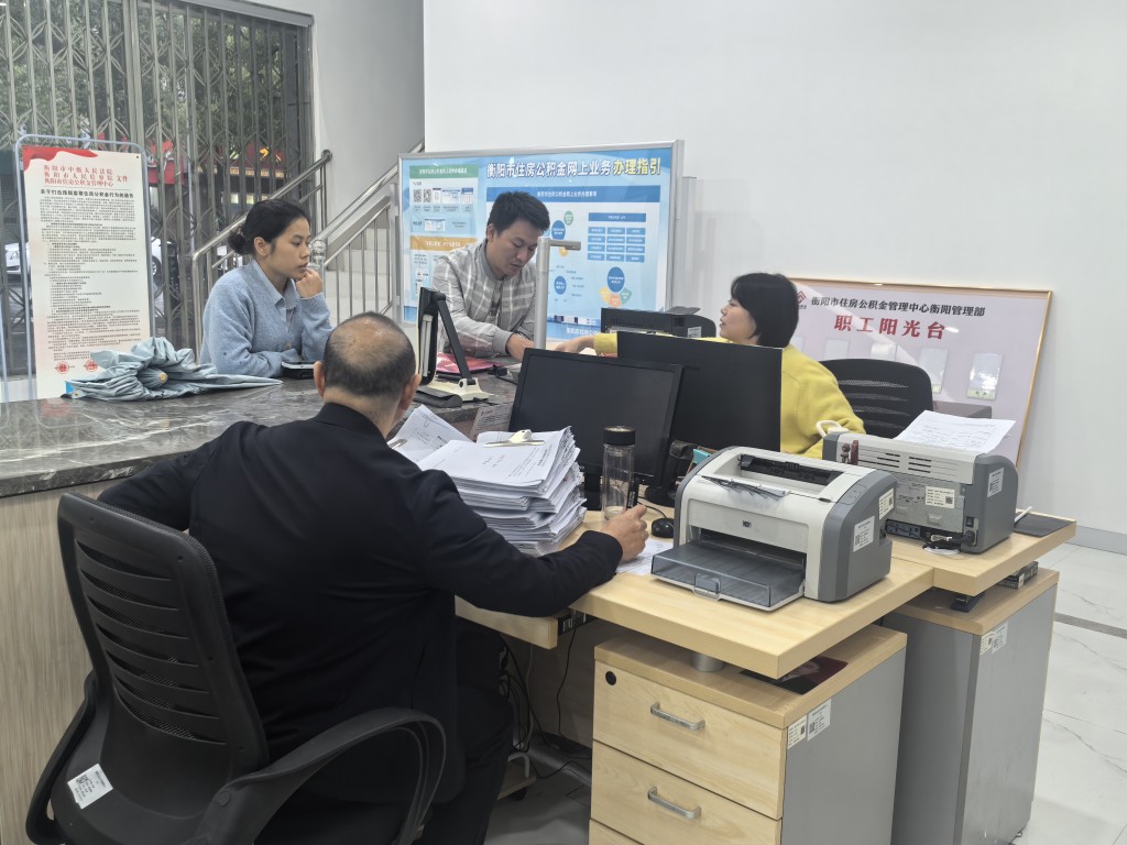 延时服务暖人心，真情关怀显担当