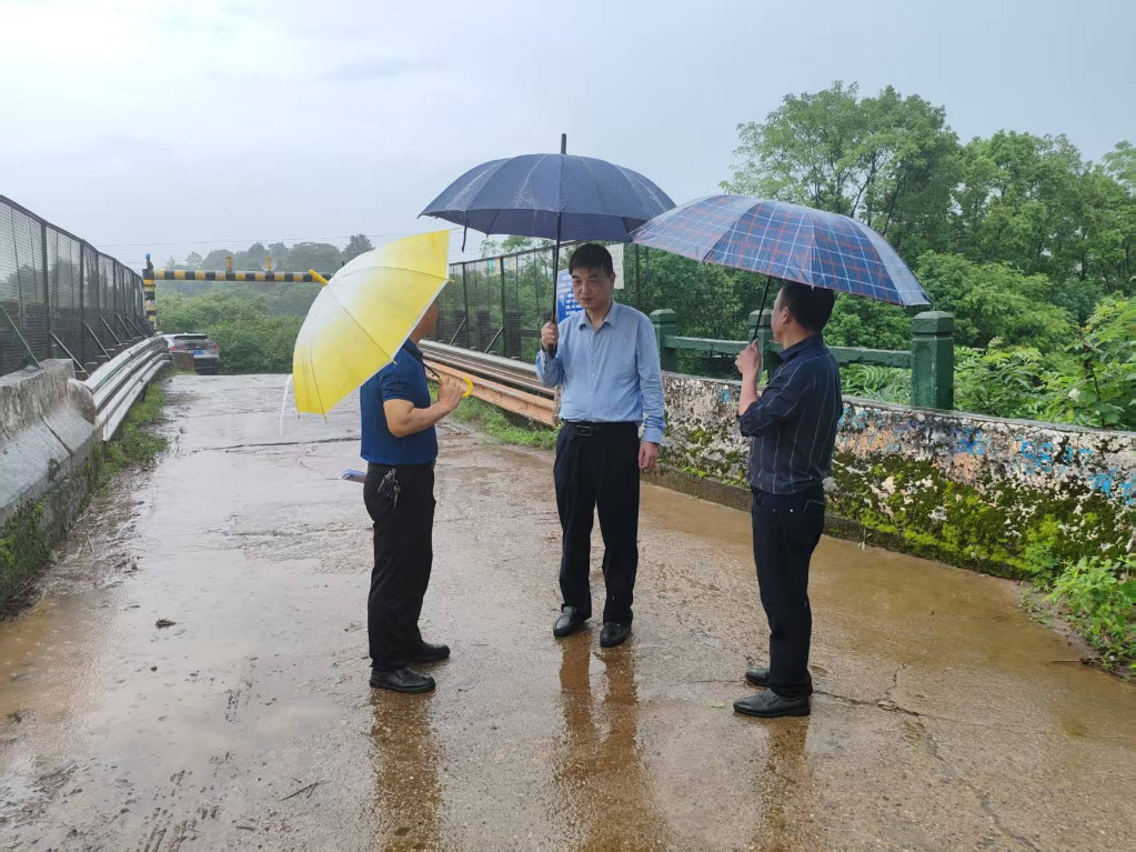 李兴志以"四不两直"方式赴耒阳市督查安全生产工作