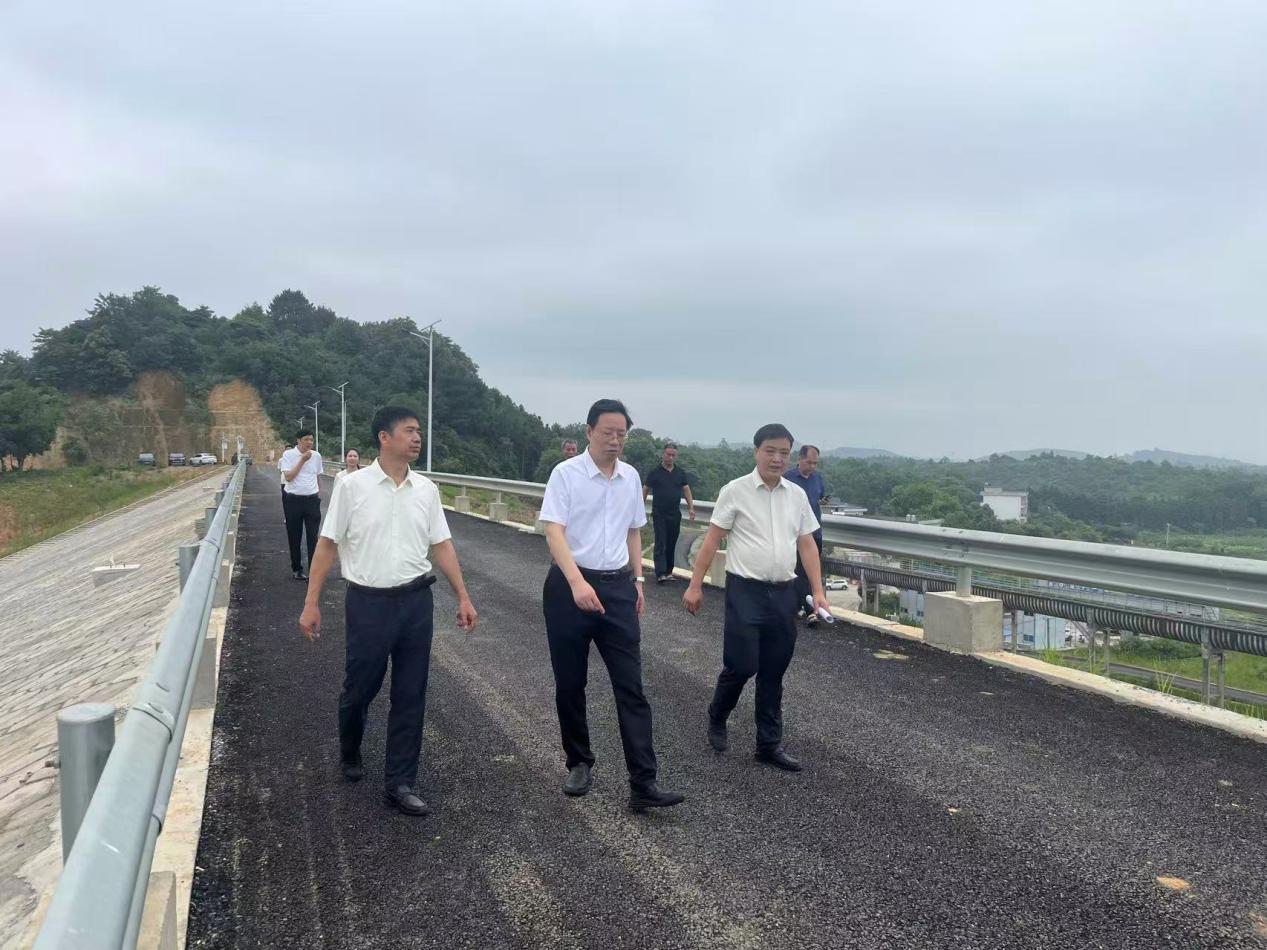 邹锟赴常宁市督导梅埠桥水库防汛备汛并调度工业经济运行