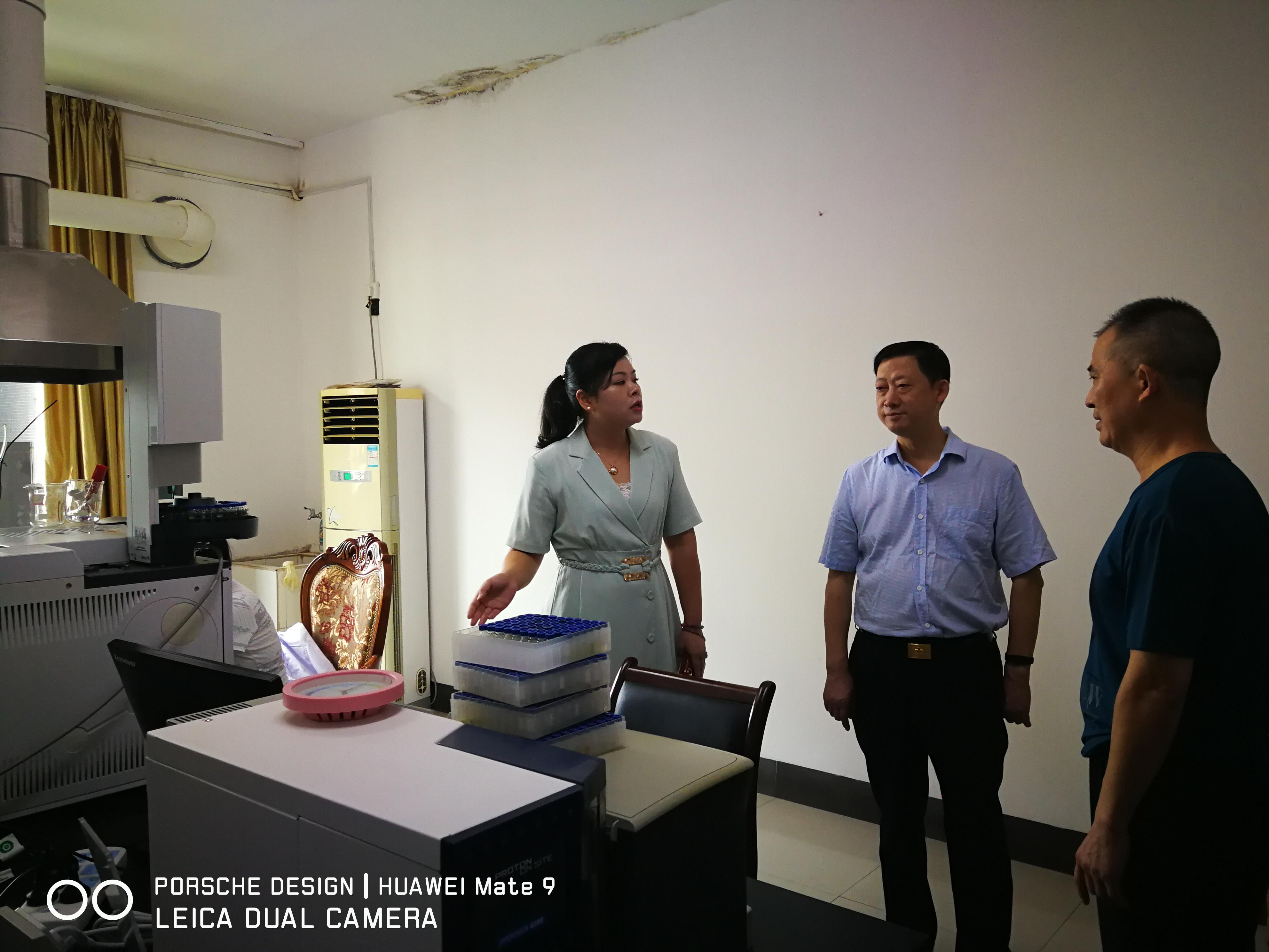 秦方进局长调研农产品质量安全检测工作