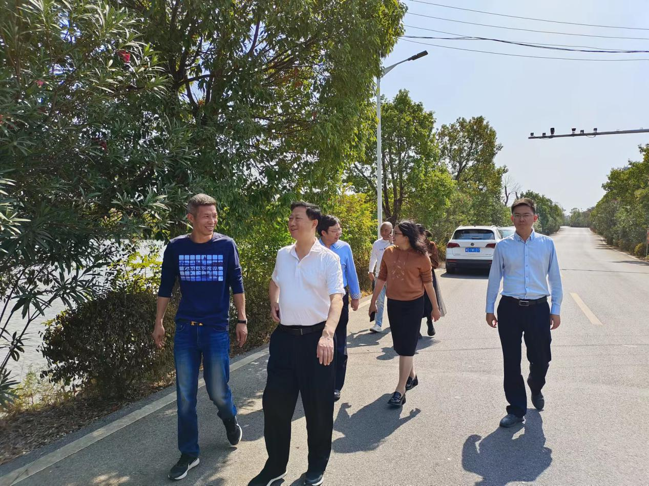 衡阳市人民政府门户网站-市农业农村局党组书记、局长秦方进调研渔业工作