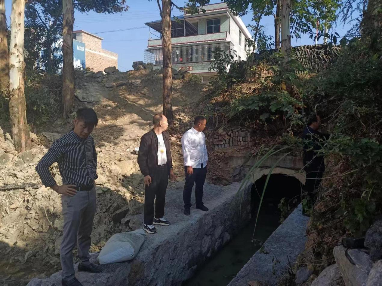 兴水利清淤渠 助力乡村振兴——衡阳市职业中等专业学校驻村工作队为民办实事报道-学校信息-衡阳市教育局